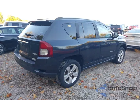 2014 Jeep Compass Latitude z USA, uszkodzony, nr VIN 1C4NJDEB4ED538432